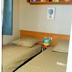 Κάμπινγκ Mobil-home Le Cocon Fun Pass Non Inclus