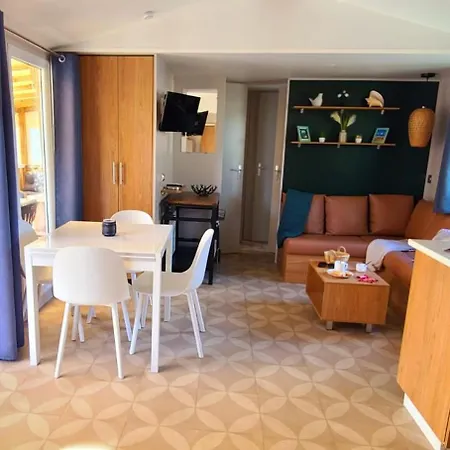 キャンプ場 Mobil-home Le Cocon Fun Pass Non Inclus カネ
