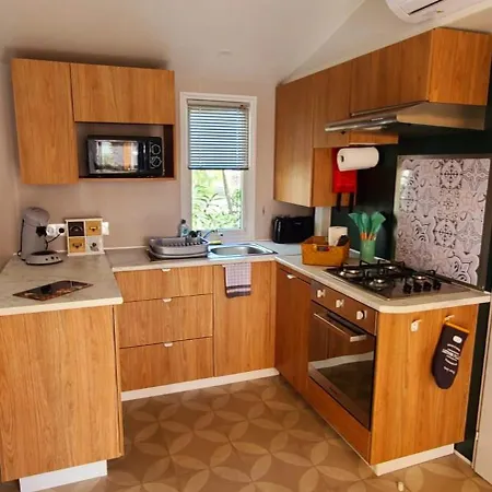 Mobil-home Le Cocon Fun Pass Non Inclus * カネ